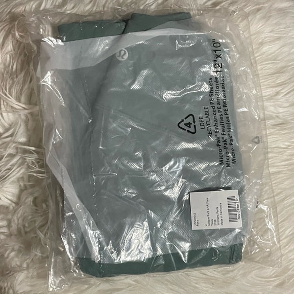 lululemon groove pants 🤍 - Picture 2 of 4